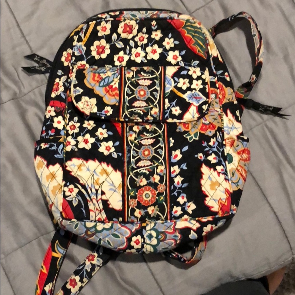 Vera Bradley backpack like new!!